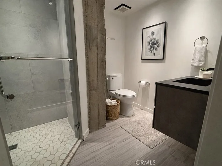 530 S Hewitt St #146 — Photo 13