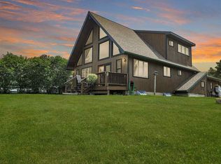 11817 Sequanota Heights Dr, Charlevoix, MI 49720