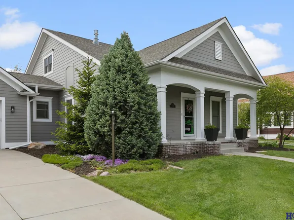 6735 NW 3rd St, Lincoln, NE 68521