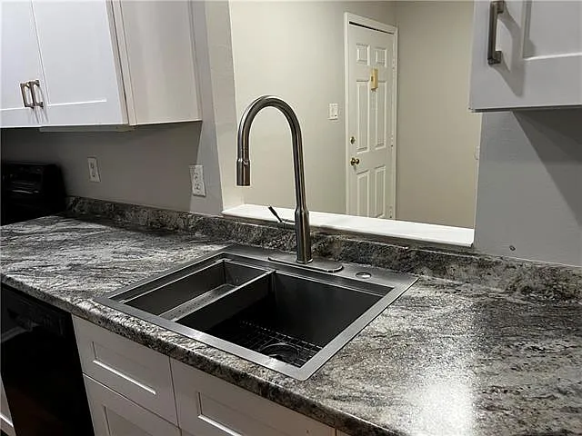 204 Trace Loop — Photo 7