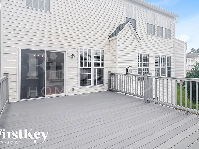 3312 Cornelia Ct — Photo 18