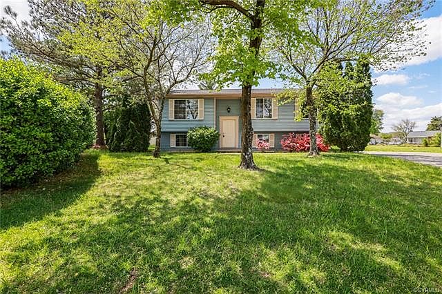 1st image of 301 Cloverfield Ct