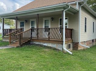 110 E Cooper St, Madison, MO 65263