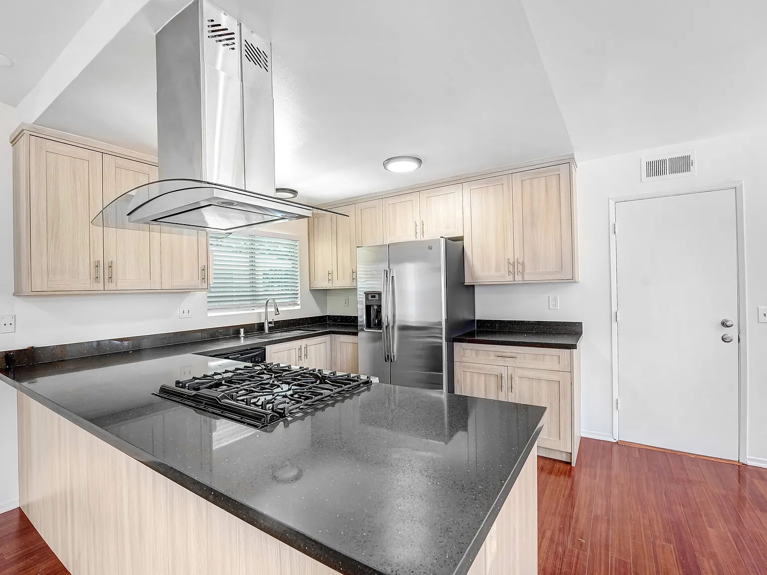 22819 Gershwin Dr — Photo 4