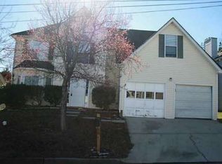 5661 Wellborn Creek Dr, Lithonia, GA 30058