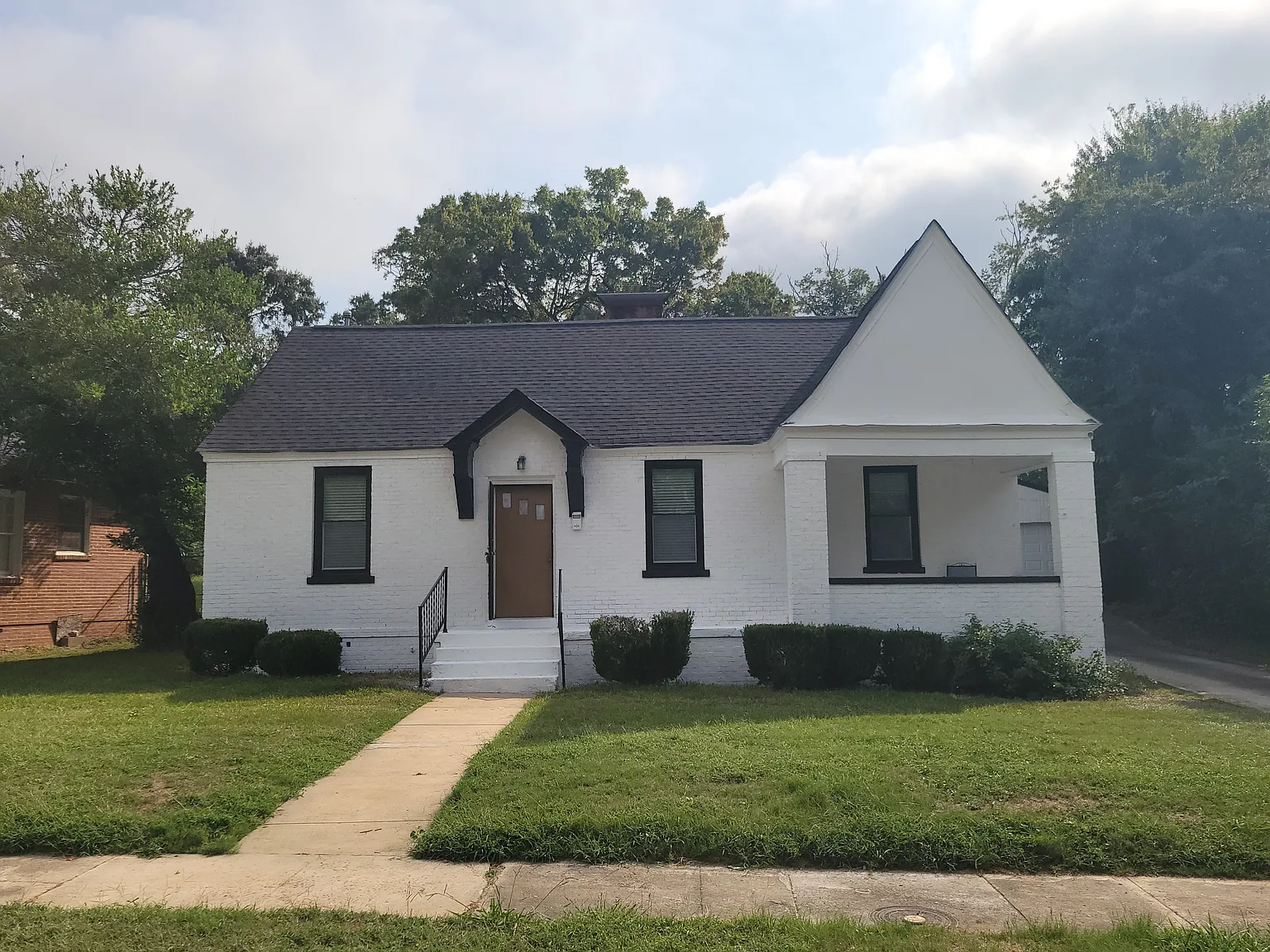 3 bed, 1350 sqft, $1,255 — Photo 2