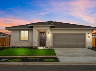 1170 Camomile Dr, Plumas Lake, CA 95961