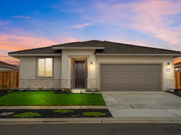 1170 Camomile Dr, Plumas Lake, CA 95961