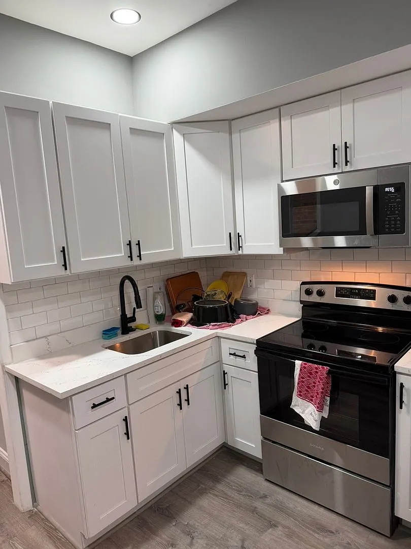 50 Gorman Avenue A - $850 Available (Private Bath) — Photo 2