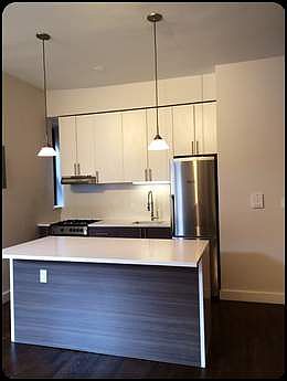 4th image of 204 W 83rd St APT 4R