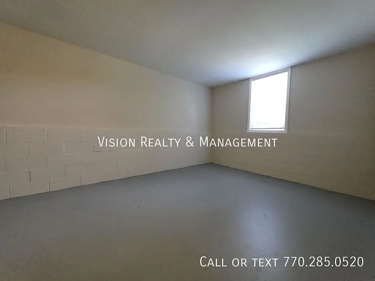 258 Lambert Overlook Cir — Photo 13
