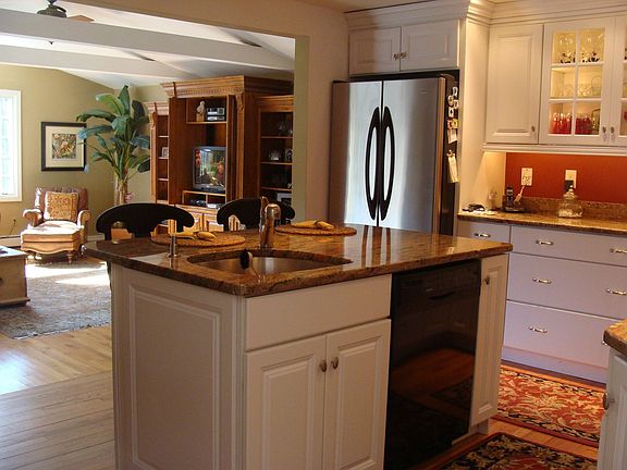 new kit, grante, open floor plan