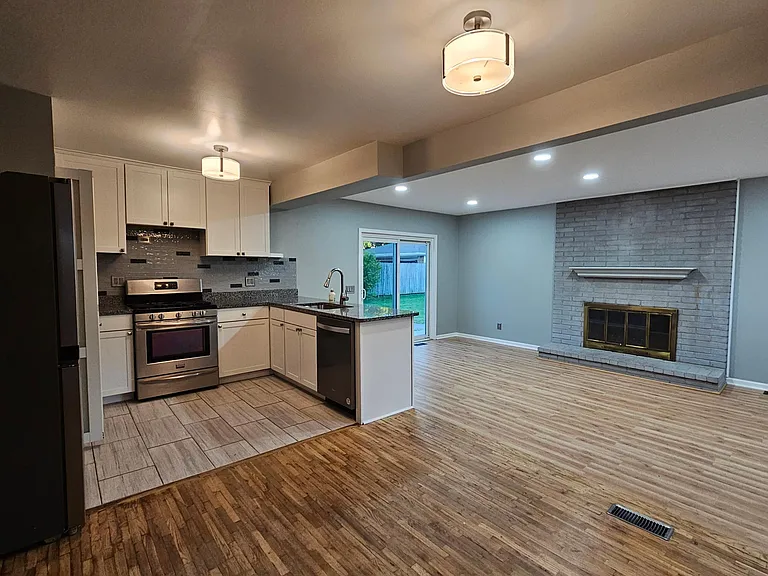 510 Sheffield Dr — Photo 7
