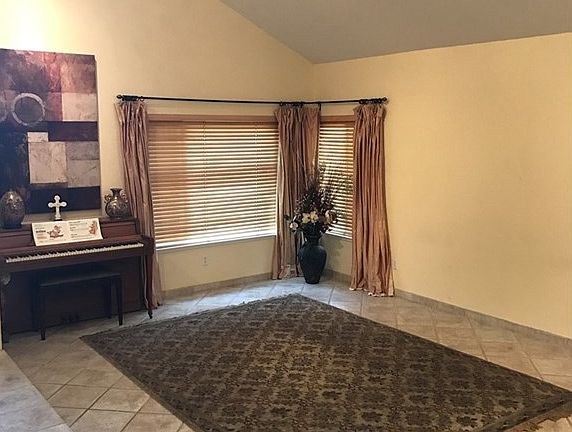 5th image of 2697 Hillside Dr