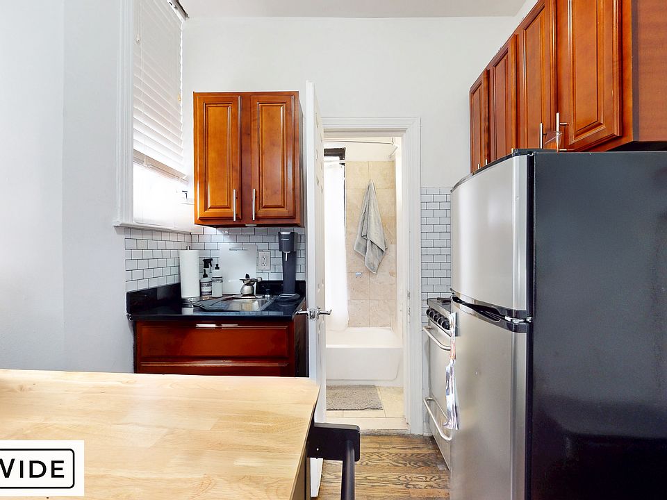 1st image of 170 Thompson St APT 14