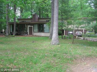 11410 Valley Rd, Fairfax, VA 22033