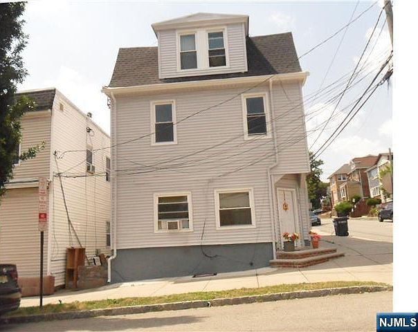 1st image of 89 Franklin Ave