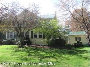 14 Jackson St, Montrose, PA 18801