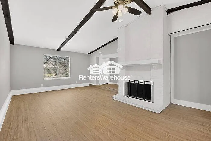 2605 Royal Oaks Dr — Photo 3