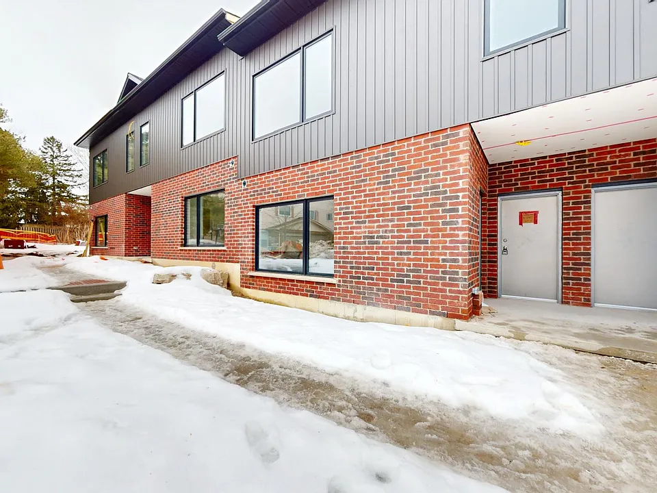 454 Pond Mills Rd #9