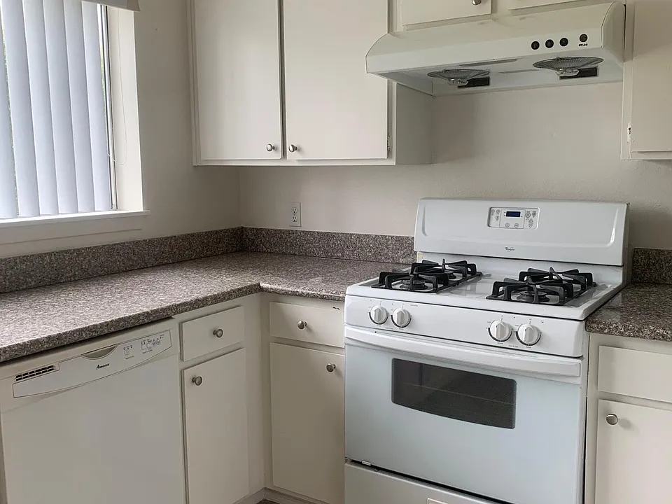 620 N Mar Vista Ave #1