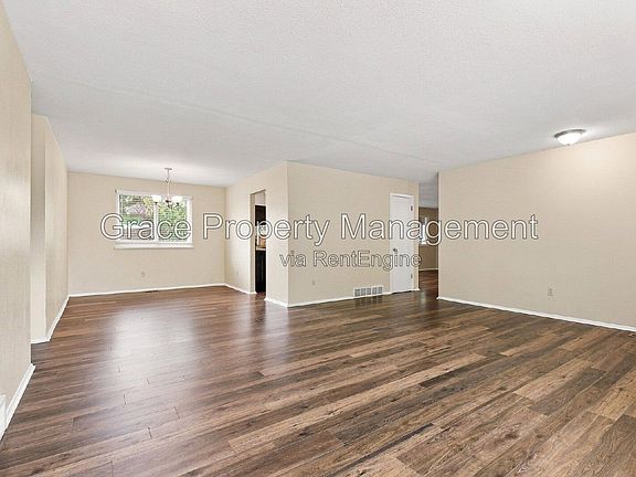 3rd image of 11565 Monroe St