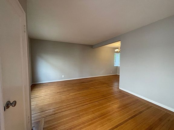 5th image of 657 Oakland Ave #B