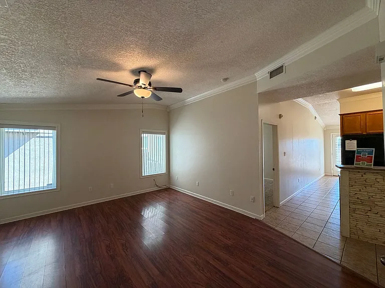 10540 Calle Merida NW — Photo 6