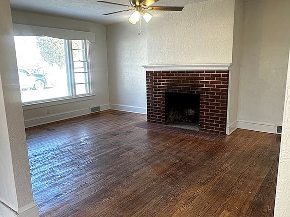 4th image of 236 Mercer St