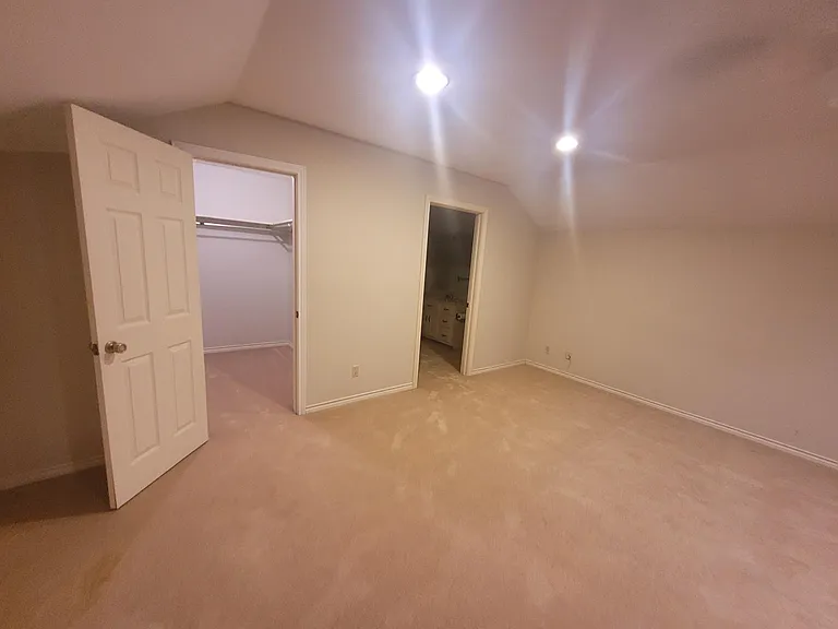 414 Amberwood Cir — Photo 27