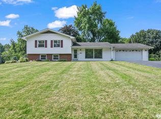 24 Arabian Trl, Springfield, IL 62702
