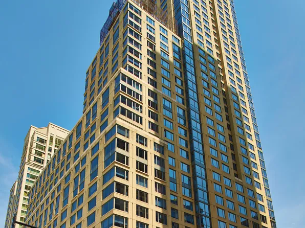 220 Riverside Boulevard 19JG image 12 of 12