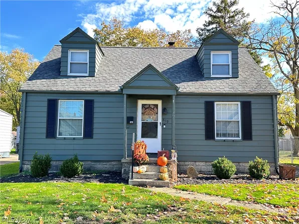 819 Meadowbrook Ave SE, Warren, OH 44484