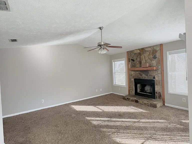 1018 Wood Creek Dr #9 — Photo 14