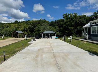 121 Mountain Meadows Dr, Morganton, GA 30560