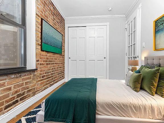 3rd image of 115 Mulberry St APT 2F