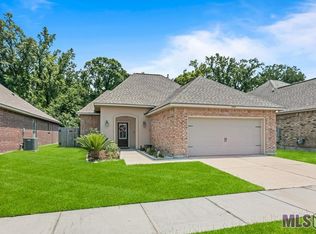 7969 Brown Hickory Ave, Baton Rouge, LA 70820