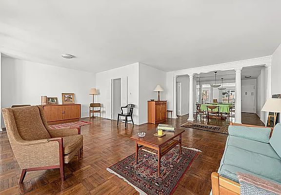 2nd image of 400 E 56th St APT 21H