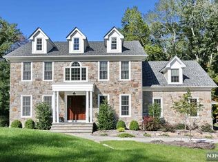 107 Lake St, Upper Saddle River, NJ 07458