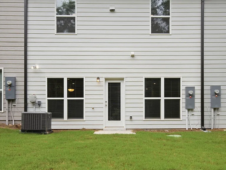 1257 McCoy St — Photo 32