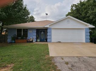 306 Oxford Ct, Springtown, TX 76082