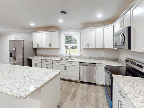 4th image of 134 Old Carol Ln