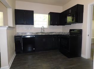 1608 Bois D Arc St, Commerce, TX 75428