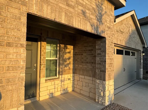 15117B Afleet Alex St, Manor, TX 78653