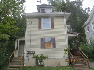 11 Spring St, Middletown, NY 10940