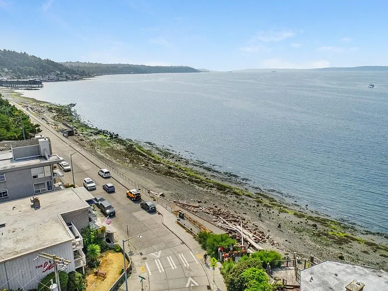 3151 Alki Ave SW #10 — Photo 6