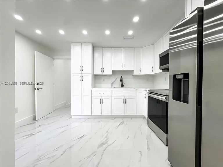 15428 SW 50th Ter — Photo 7