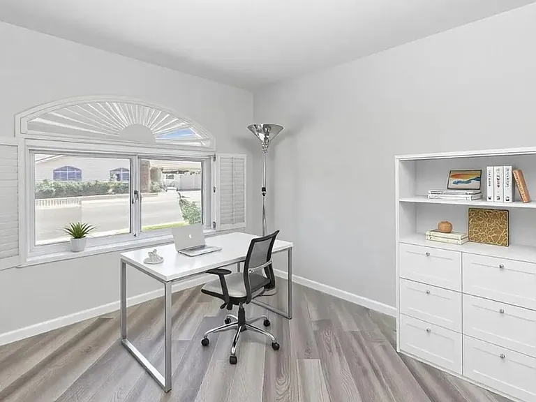 16224 S 40th Pl — Photo 14