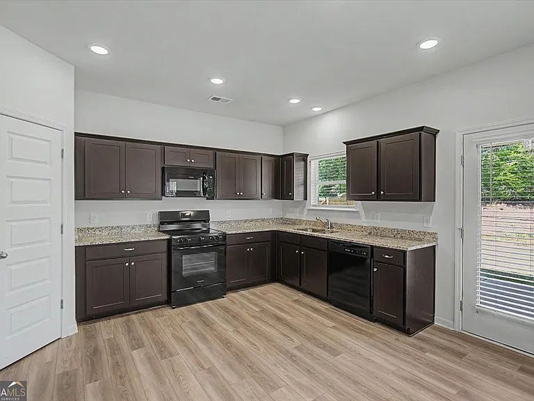 59 Bennett Way SE — Photo 12