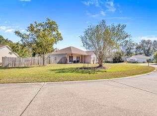 16374 Clearwater Cir, Gulfport, MS 39503